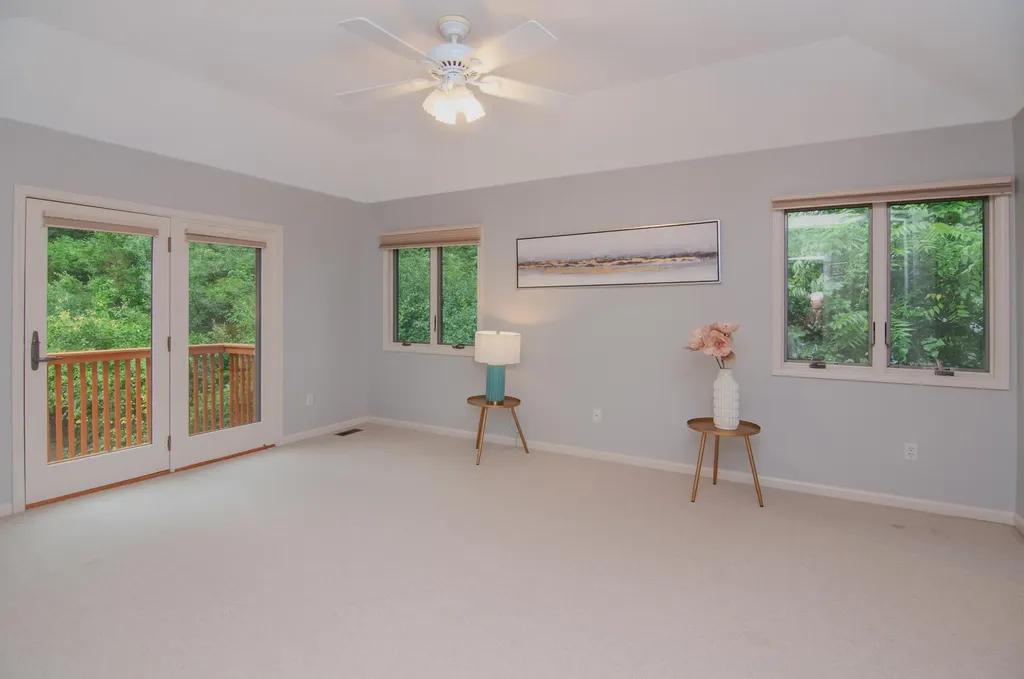 588 Green Road Ann Arbor City MI 48105