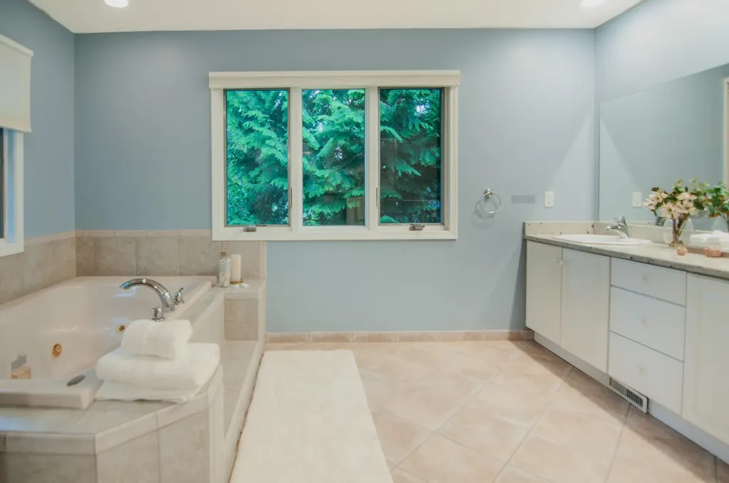 588 Green Road Ann Arbor City MI 48105