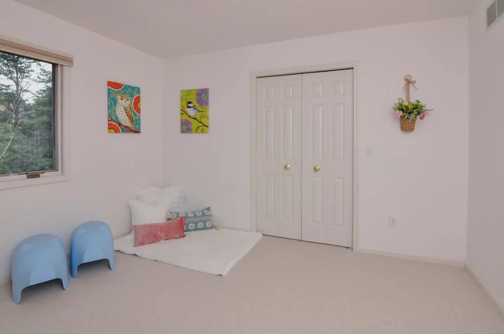 588 Green Road Ann Arbor City MI 48105