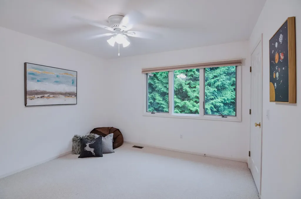 588 Green Road Ann Arbor City MI 48105