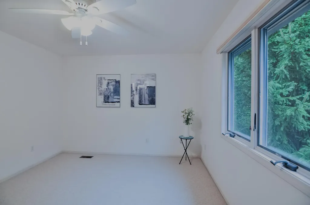 588 Green Road Ann Arbor City MI 48105
