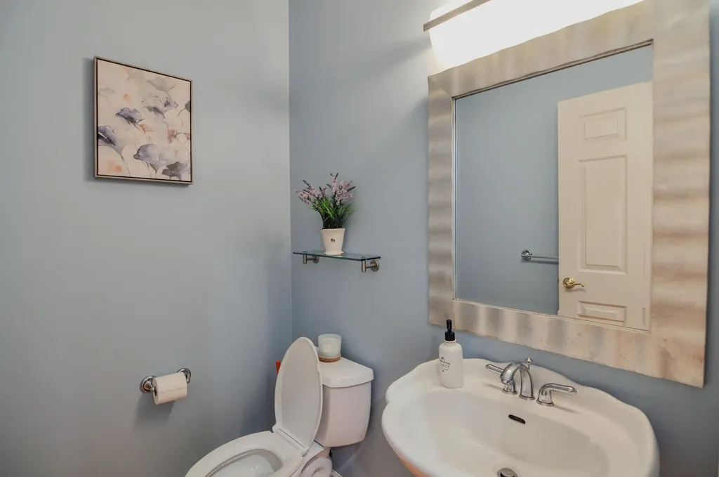 588 Green Road Ann Arbor City MI 48105
