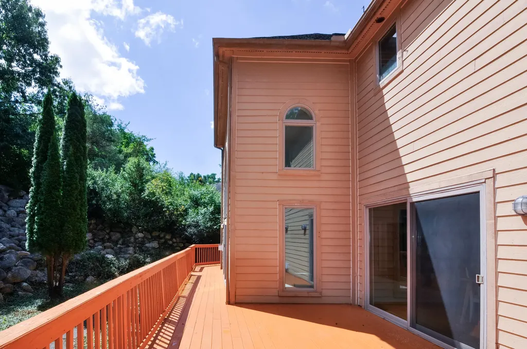 588 Green Road Ann Arbor City MI 48105