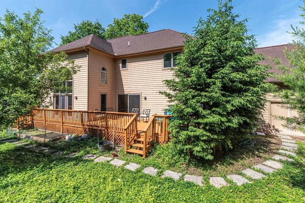 588 Green Road Ann Arbor City MI 48105