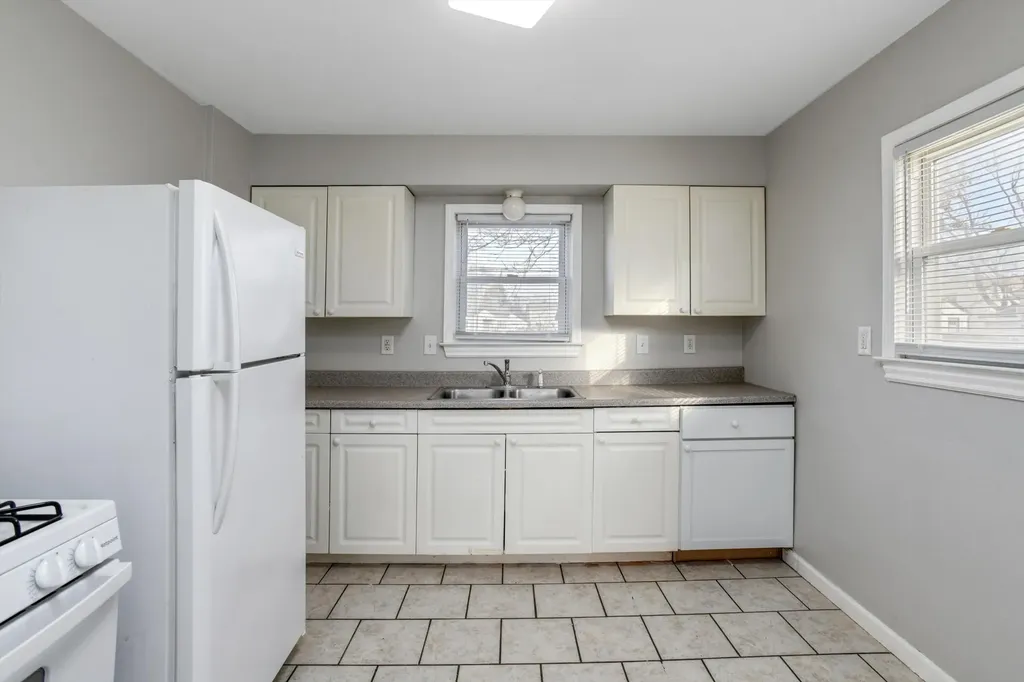7051 Hupp Avenue Warren City MI 48091