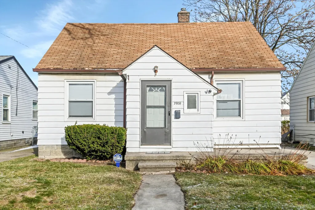 7051 Hupp Avenue Warren City MI 48091
