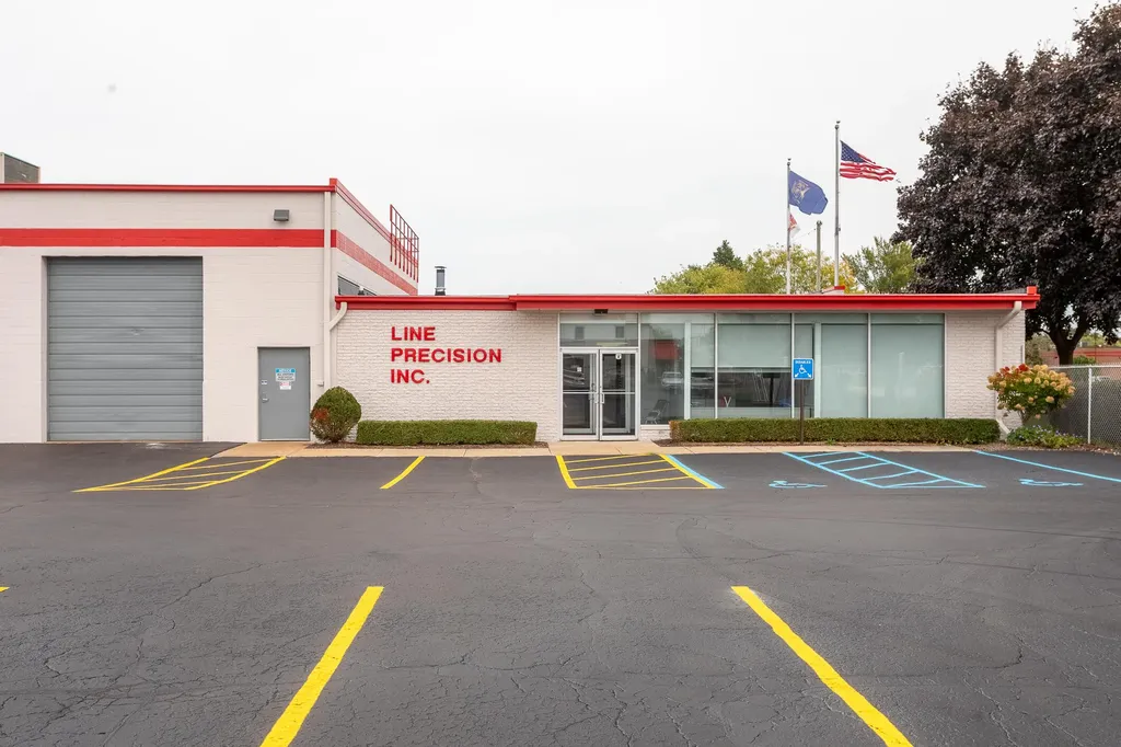 31666 W 8 Mile Road Farmington Hills City MI 48336