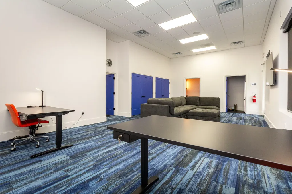2580 Dixie Highway Waterford Charter Township MI 48328