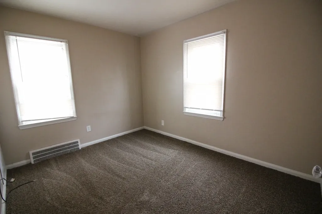 20253 Washtenaw Street Harper Woods City MI 48225