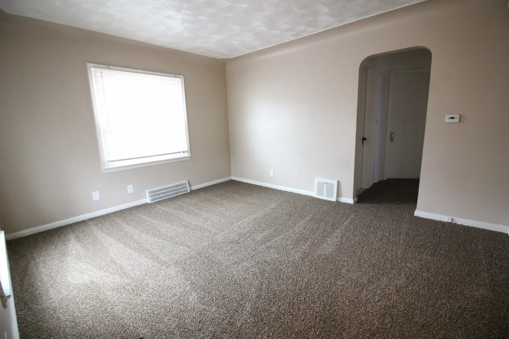 20253 Washtenaw Street Harper Woods City MI 48225