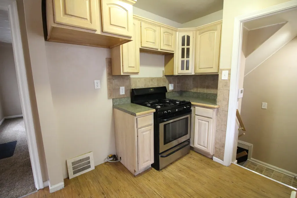 20253 Washtenaw Street Harper Woods City MI 48225