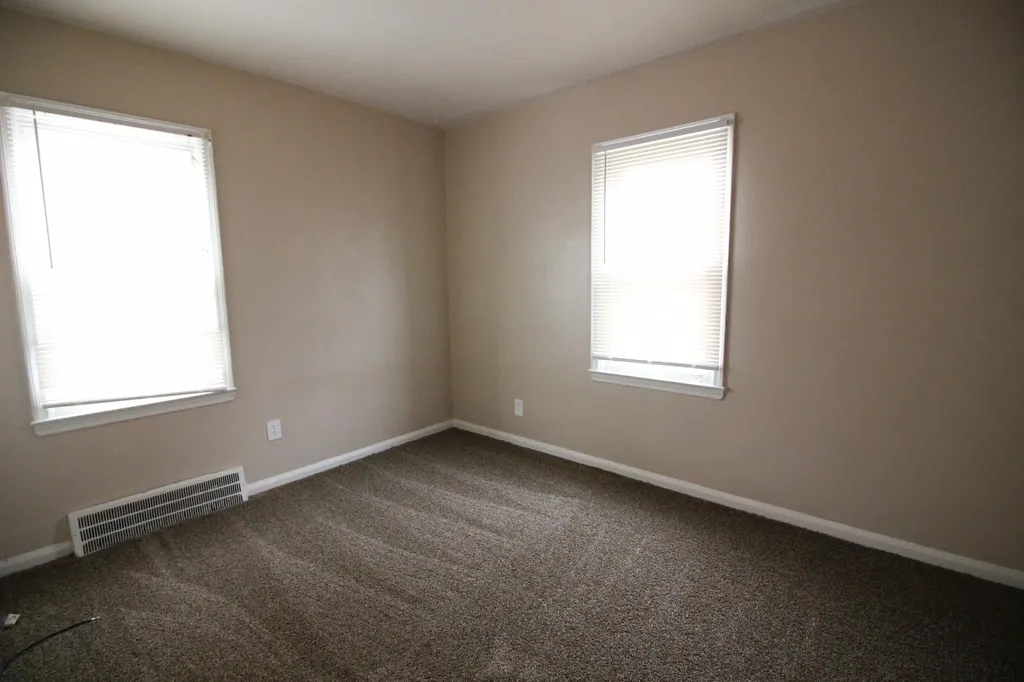 20253 Washtenaw Street Harper Woods City MI 48225