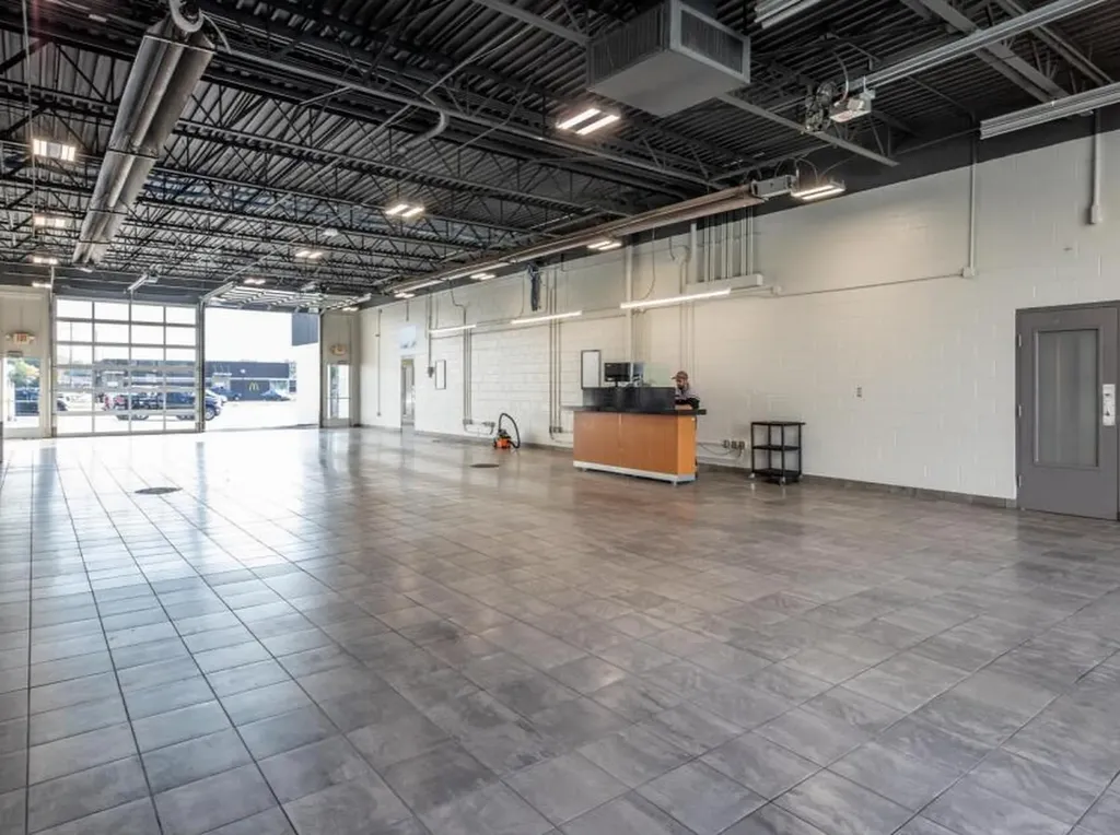 5900 Highland Road Unknown City MI 48327