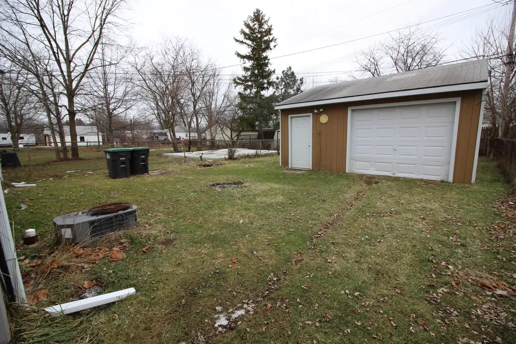 16117 Jackson Street Taylor City MI 48180