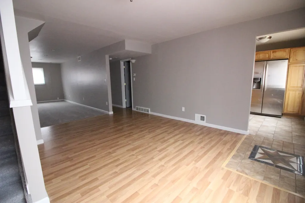 16117 Jackson Street Taylor City MI 48180