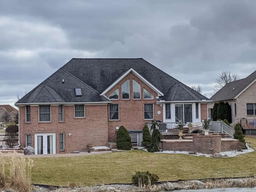 8091 Hunters Ridge Drive Berlin Charter Township MI 48166