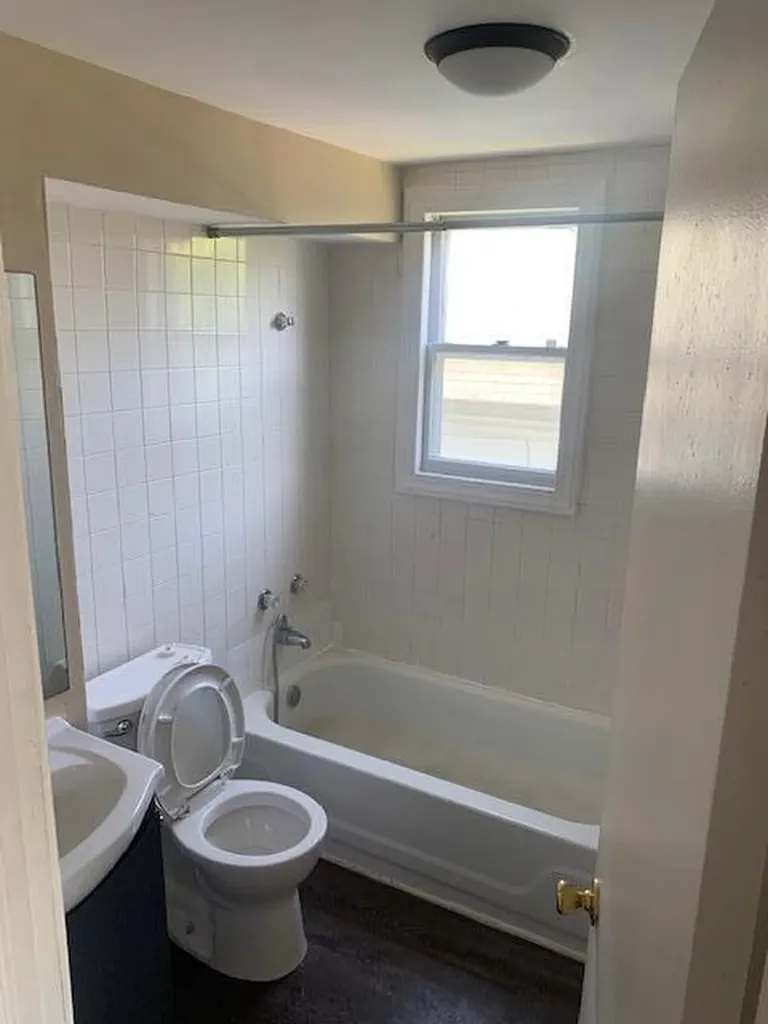 828 Wall Street Port Huron Charter Township MI 48060