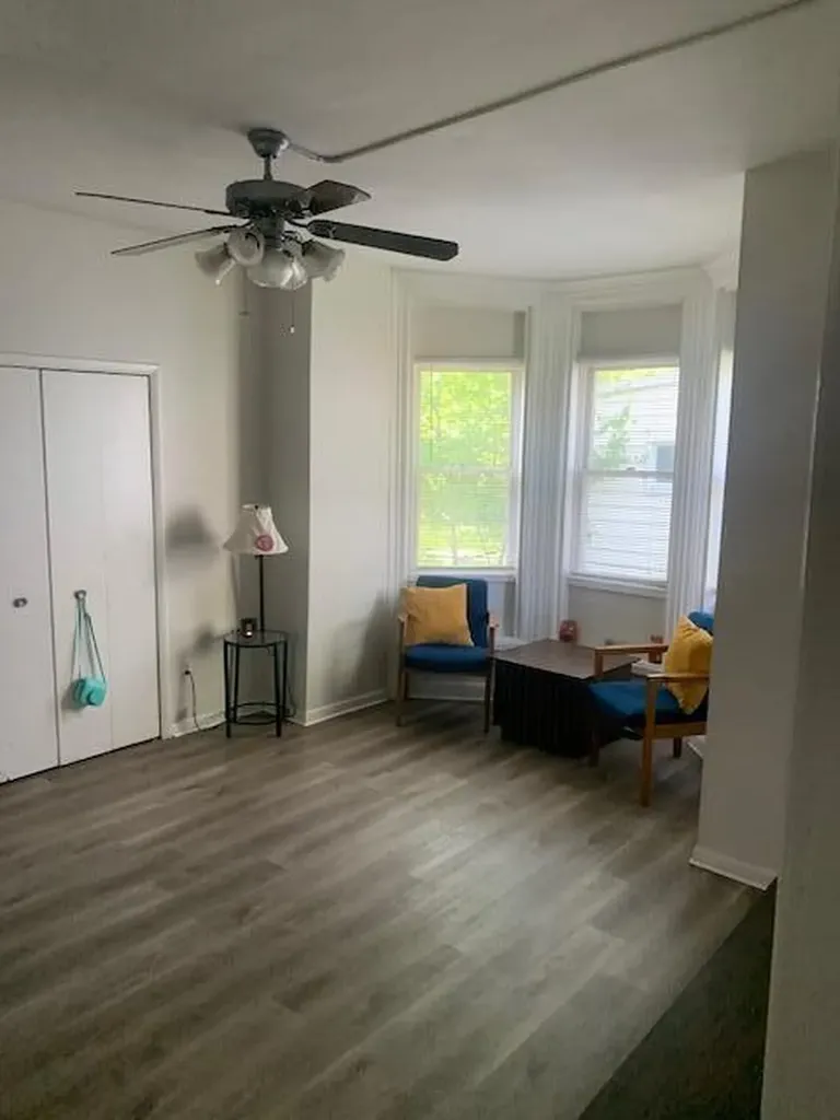 822 Wall Street Port Huron Charter Township MI 48060