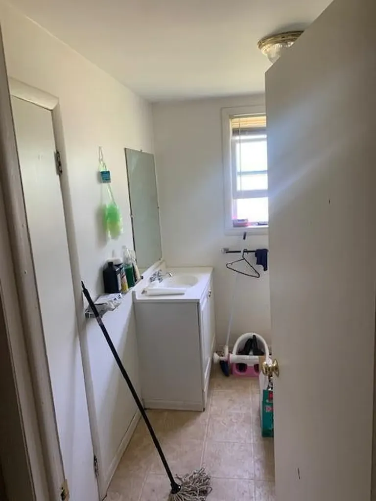 822 Wall Street Port Huron Charter Township MI 48060