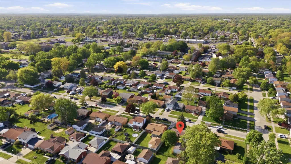 32453 Hiveley Street Westland City MI 48186