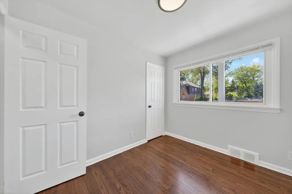 4890 Grayton Street Detroit City MI 48224