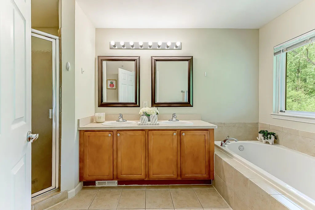 3195 Asher Road Ann Arbor City MI 48104