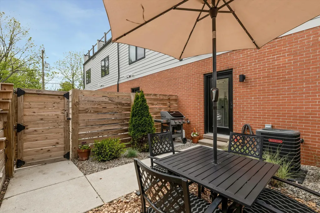 1803 Perry Street Detroit City MI 48216
