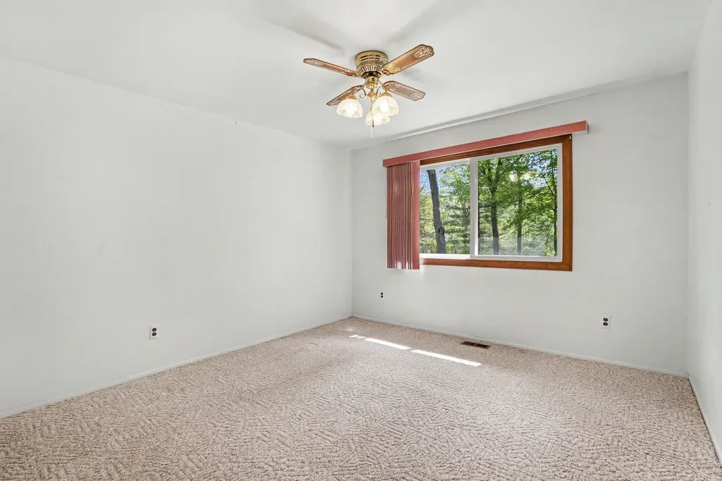 9610 Hamburg Court Hamburg Township MI 48116