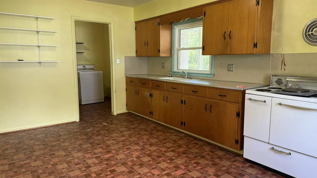 140 S Mansfield Street Ypsilanti Charter Township MI 48197