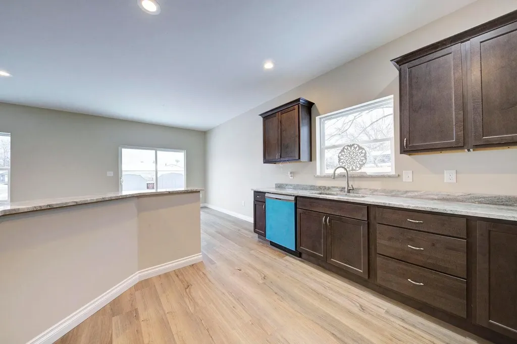 33755 Parkwood Street Westland City MI 48186