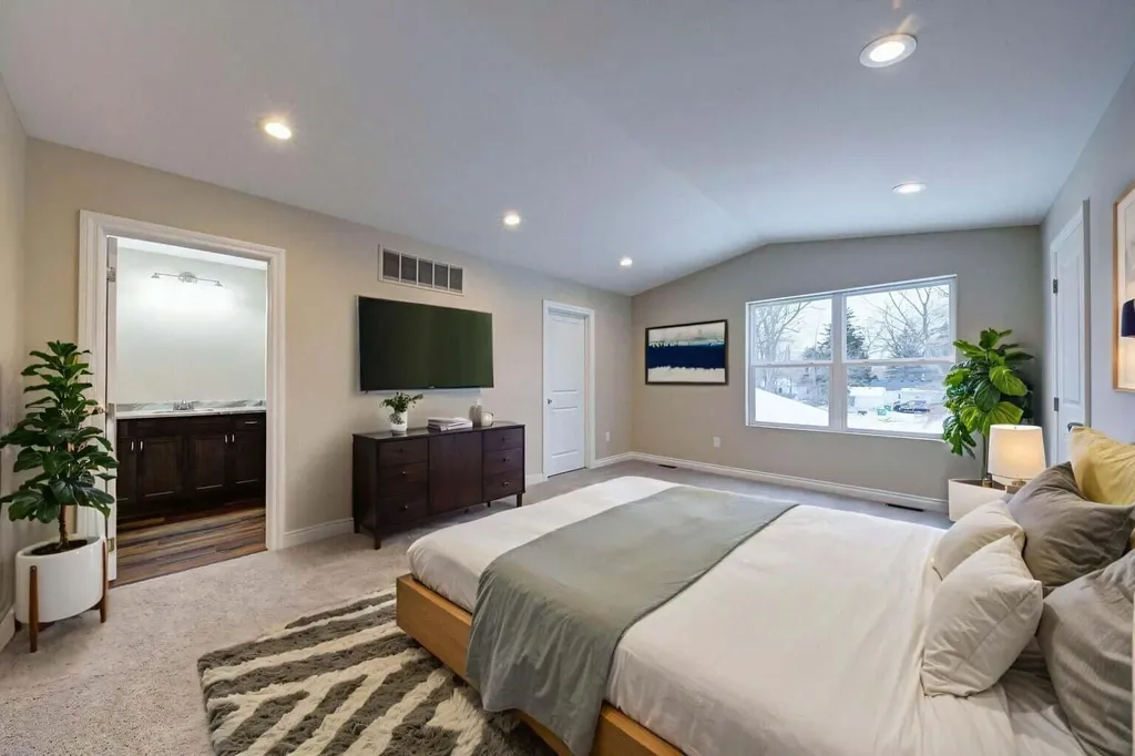 33755 Parkwood Street Westland City MI 48186