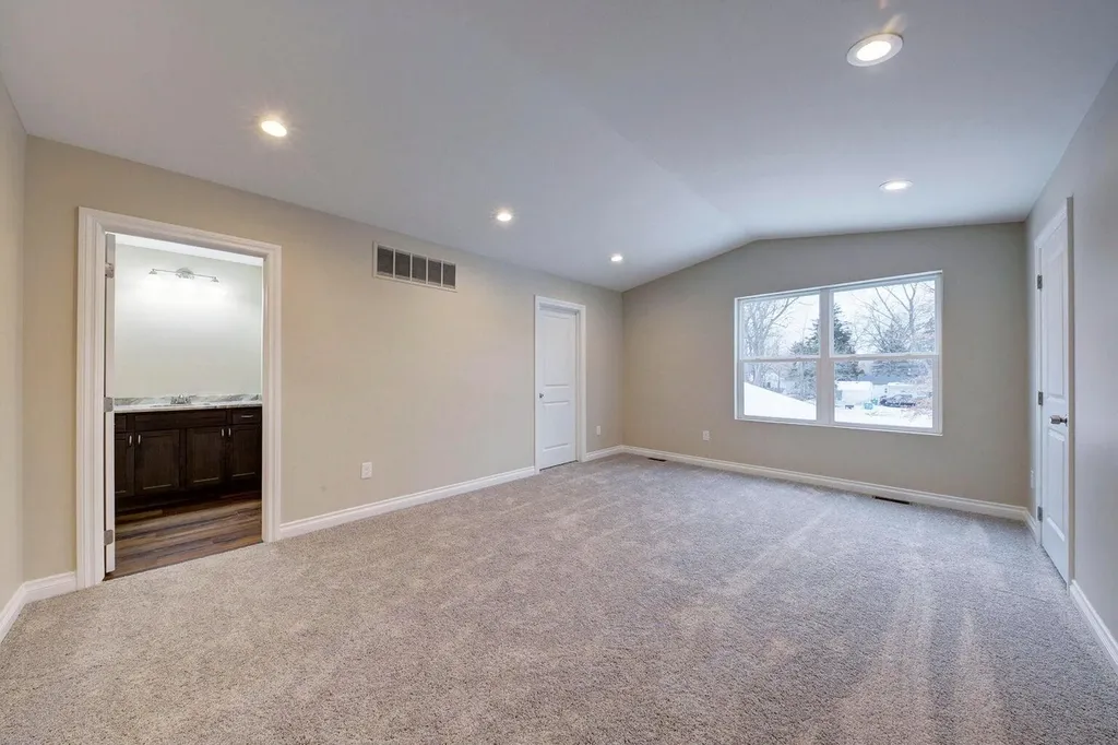 33755 Parkwood Street Westland City MI 48186