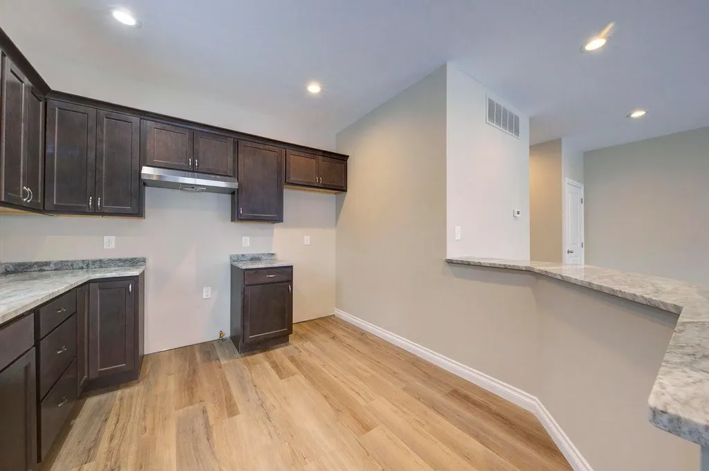 33755 Parkwood Street Westland City MI 48186