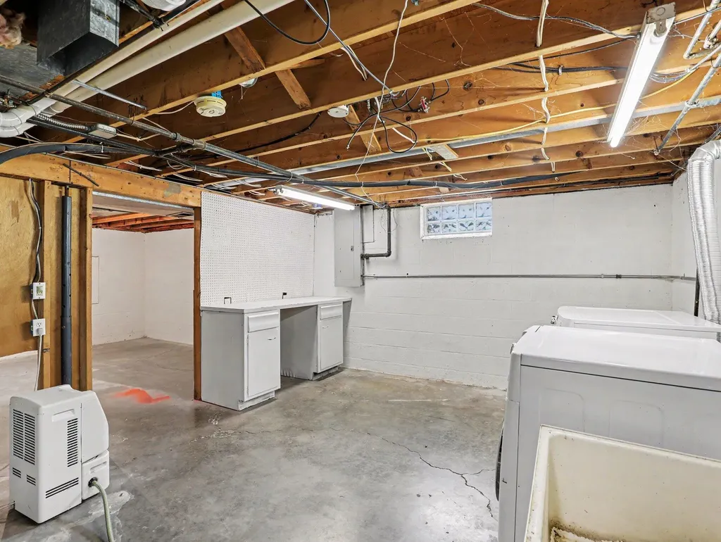 1184 Oakmont Drive Bedford Township MI 48182