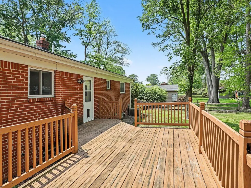 1184 Oakmont Drive Bedford Township MI 48182