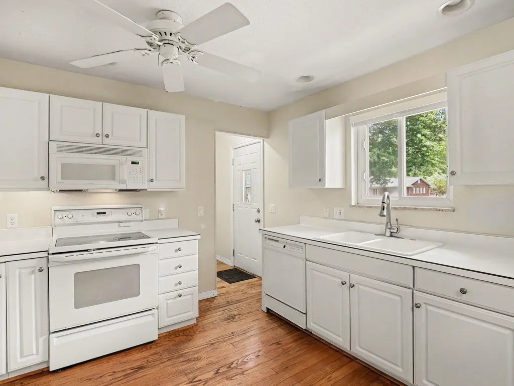1184 Oakmont Drive Bedford Township MI 48182