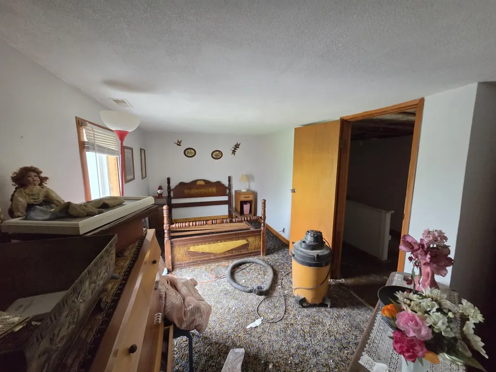19120 Welch Milan Township MI 48160
