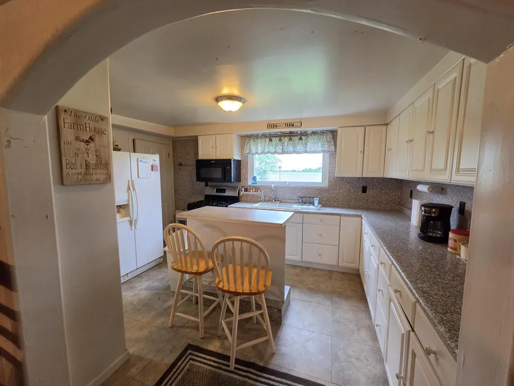 19120 Welch Milan Township MI 48160