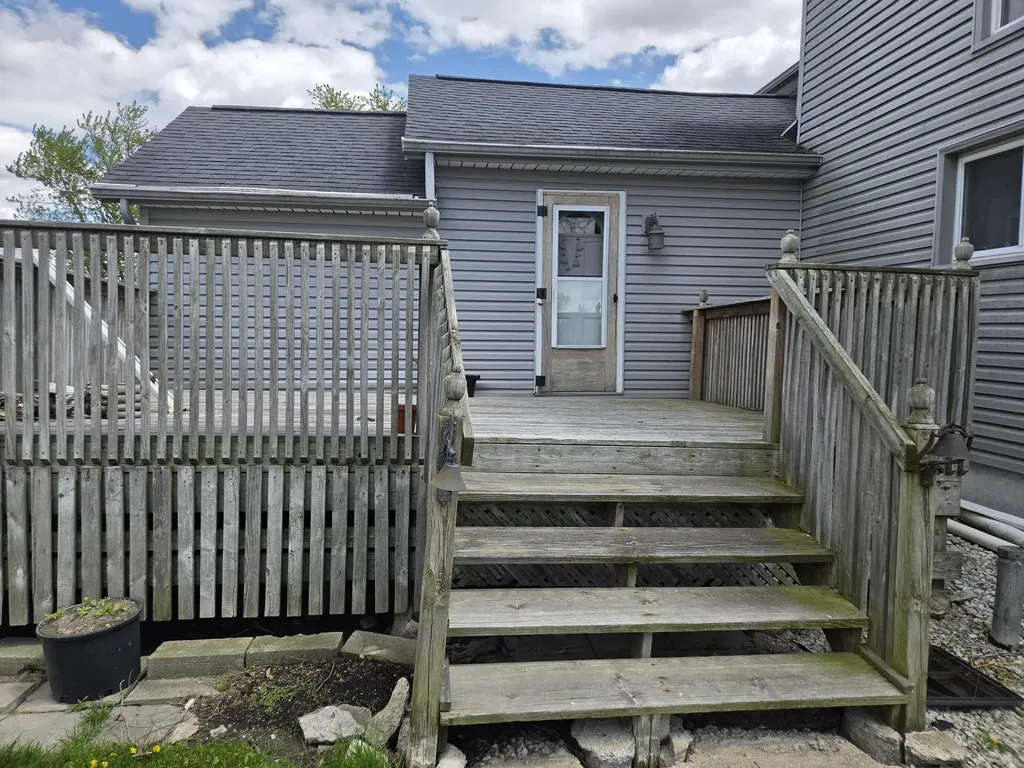 19120 Welch Milan Township MI 48160