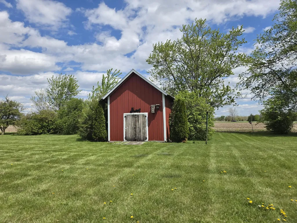19120 Welch Milan Township MI 48160