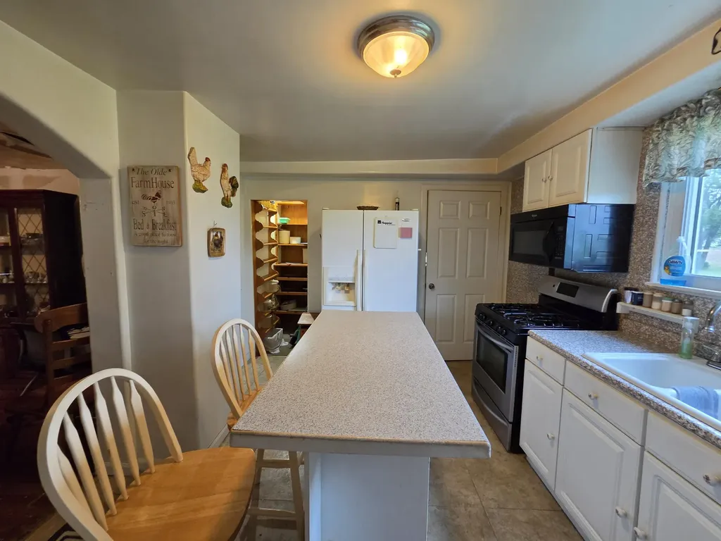 19120 Welch Milan Township MI 48160