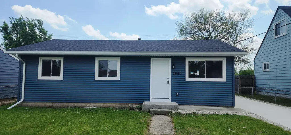 2850 Appleridge Street Ypsilanti Charter Township MI 48198