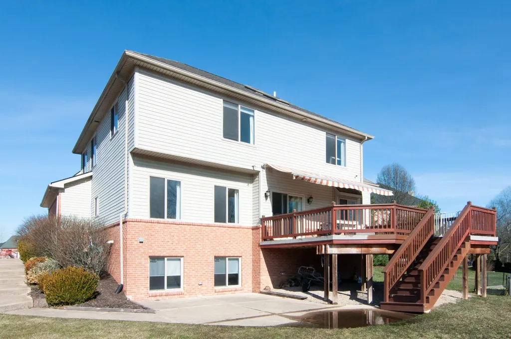 7764 Pietrasiuk Court Augusta Charter Township MI 48197