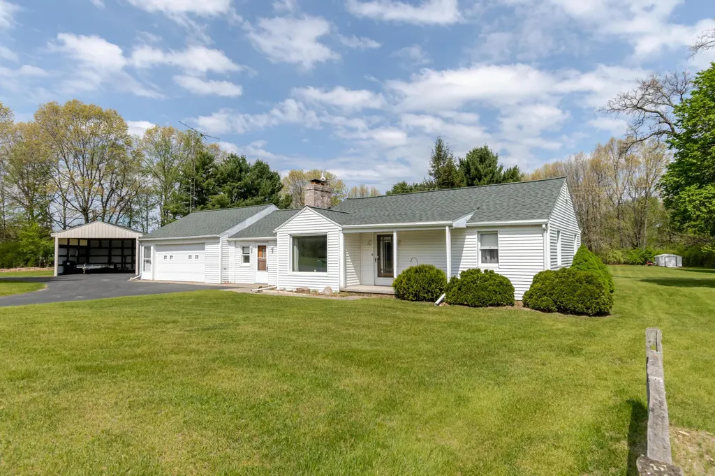 7446 Cement City Road Columbia Township MI 49230