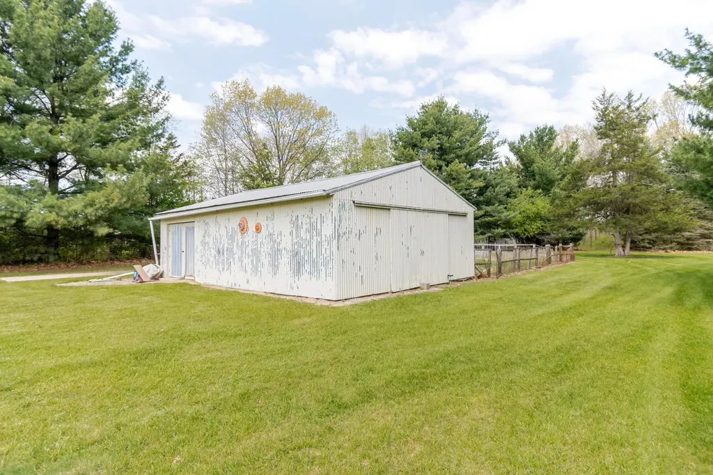 7446 Cement City Road Columbia Township MI 49230