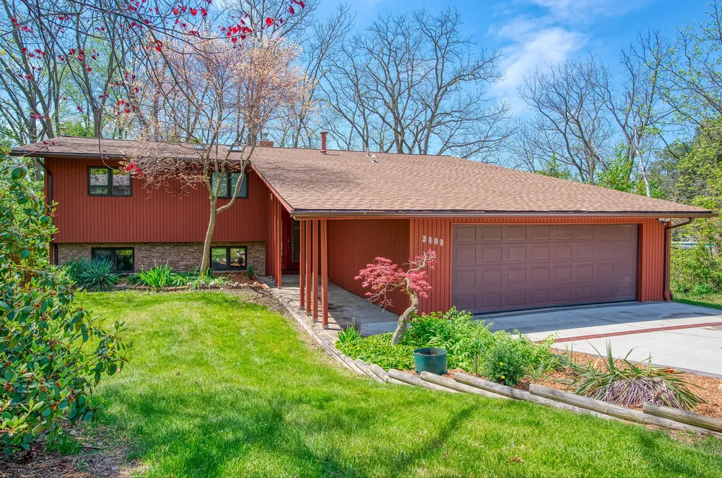 3101 S Hilltop Drive Ann Arbor City MI 48103