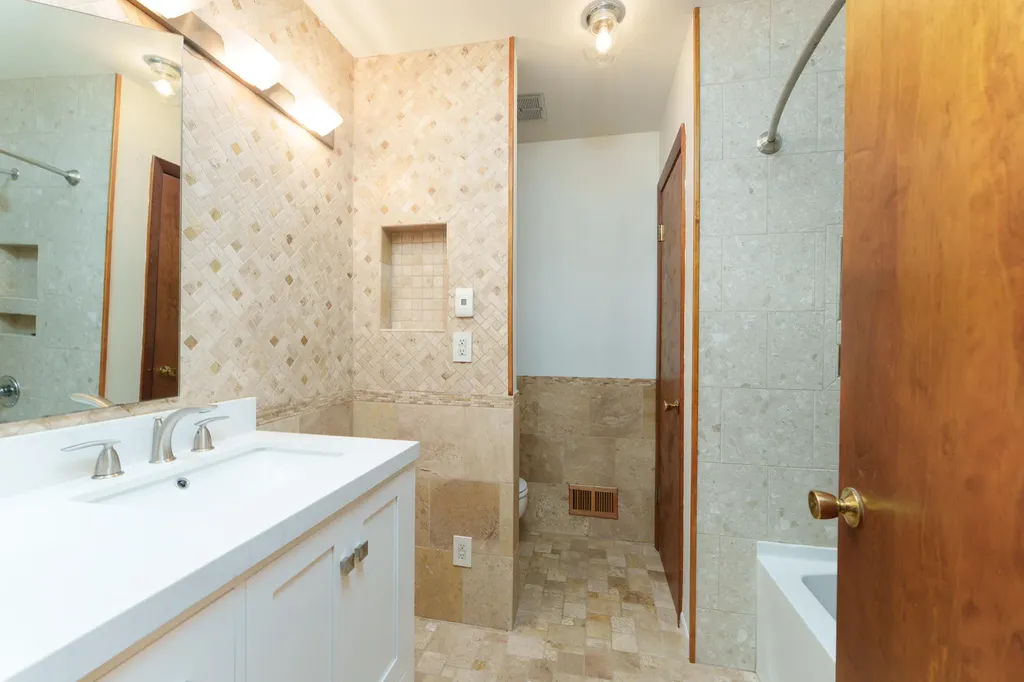 3101 S Hilltop Drive Ann Arbor City MI 48103