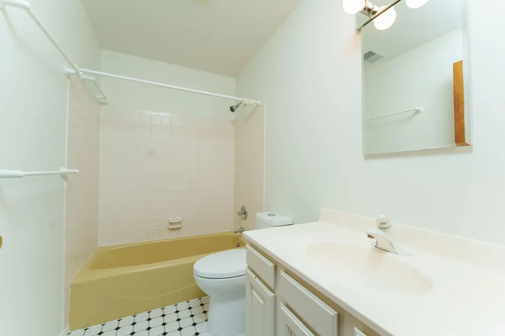 3101 S Hilltop Drive Ann Arbor City MI 48103
