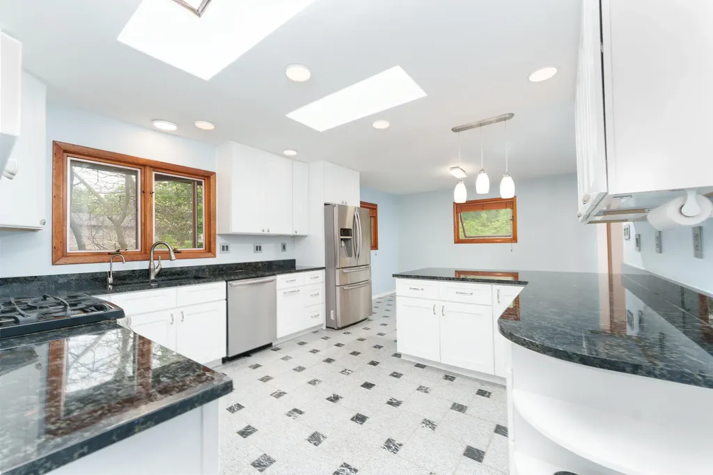 3101 S Hilltop Drive Ann Arbor City MI 48103