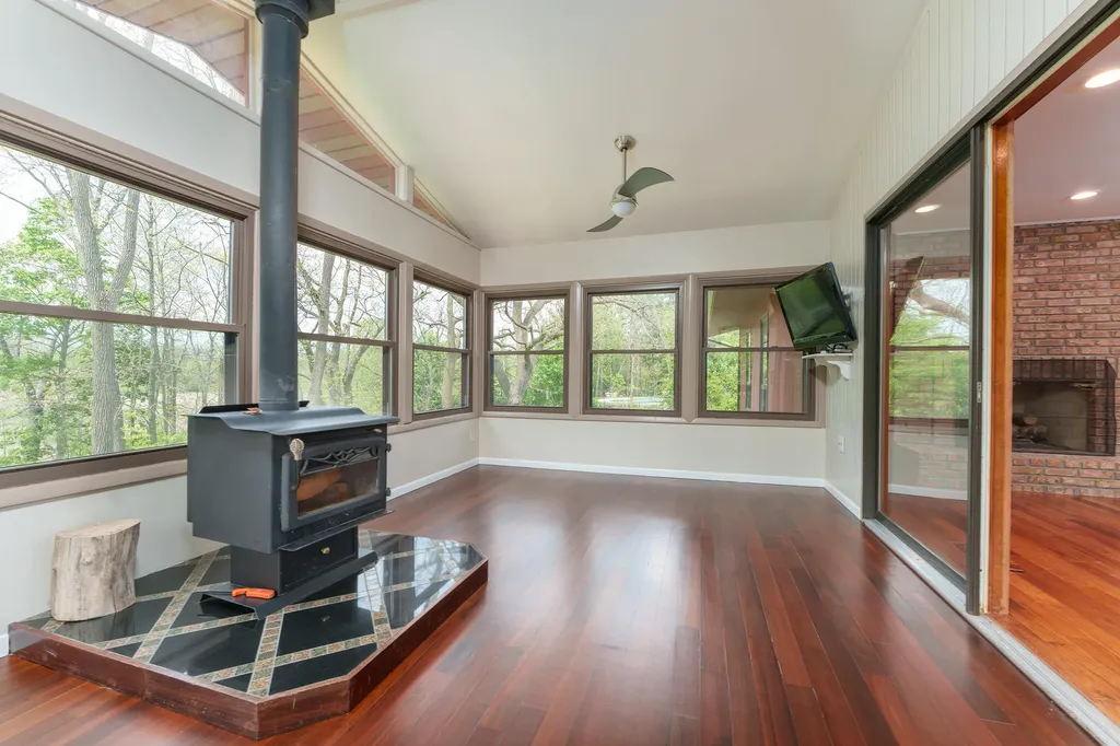 3101 S Hilltop Drive Ann Arbor City MI 48103